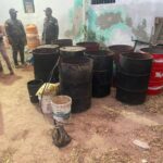 PN desmantela fábrica clandestina de bebidas adulteradas en Cabral, Barahona