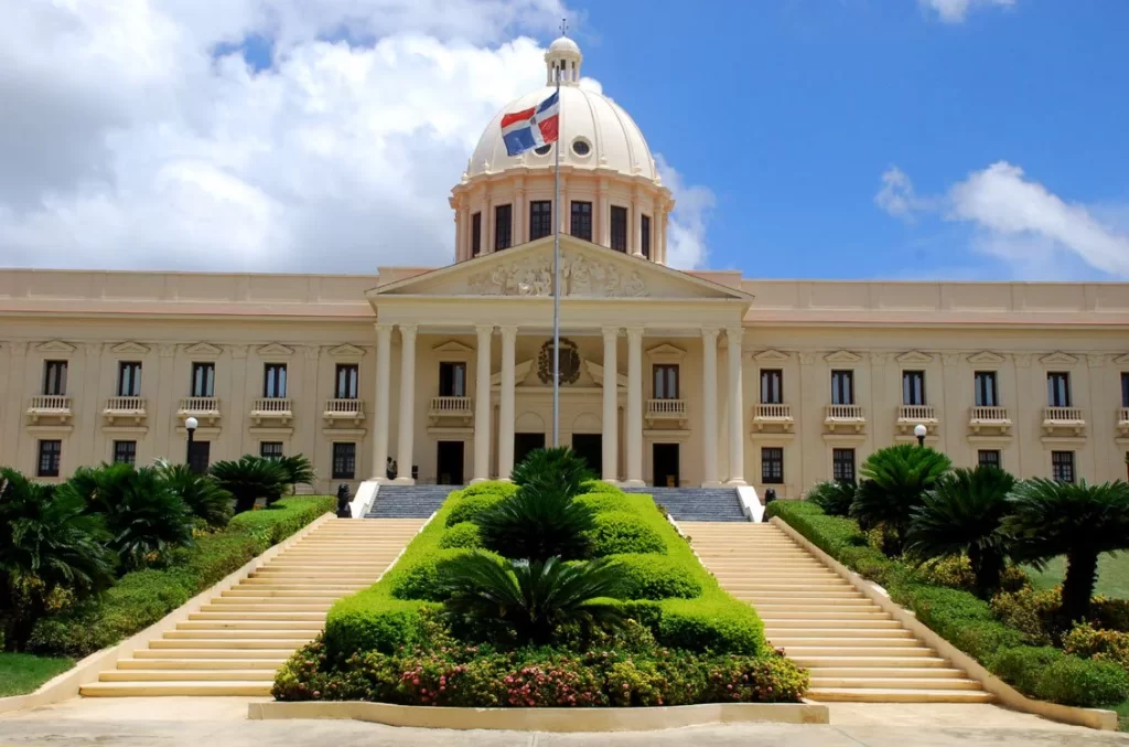 Abinader designa nuevas gobernadoras en Montecristi, La Altagracia y Santiago Rodríguez