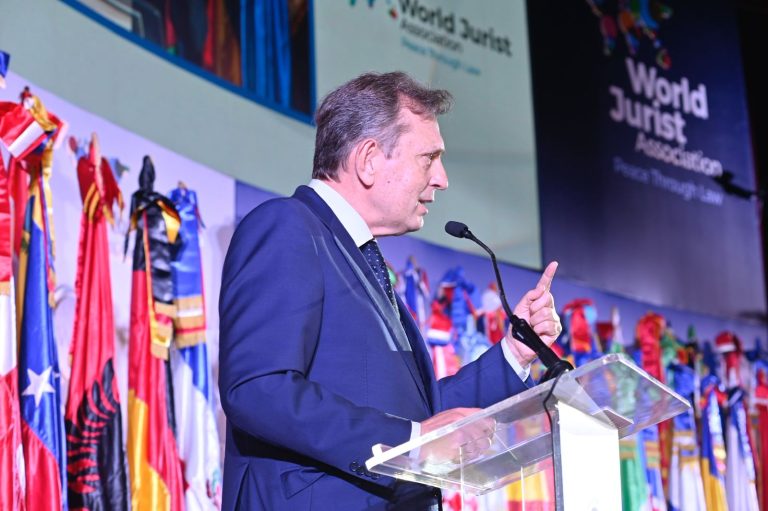 Presidente de la World Jurist Association resalta fortaleza de la democracia dominicana