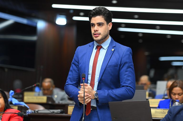 Diputado Bray Vargas denuncia monorriel de Santiago aumenta casi el doble su costo