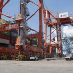 El comercio con Estados Unidos fluctúa con normalidad pese al 10 % de aranceles