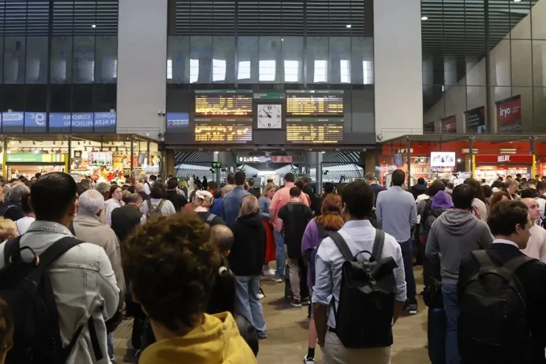 La línea ferroviaria Madrid-Andalucía se normaliza tras el robo de cable que ha afectado a 11.000 viajeros